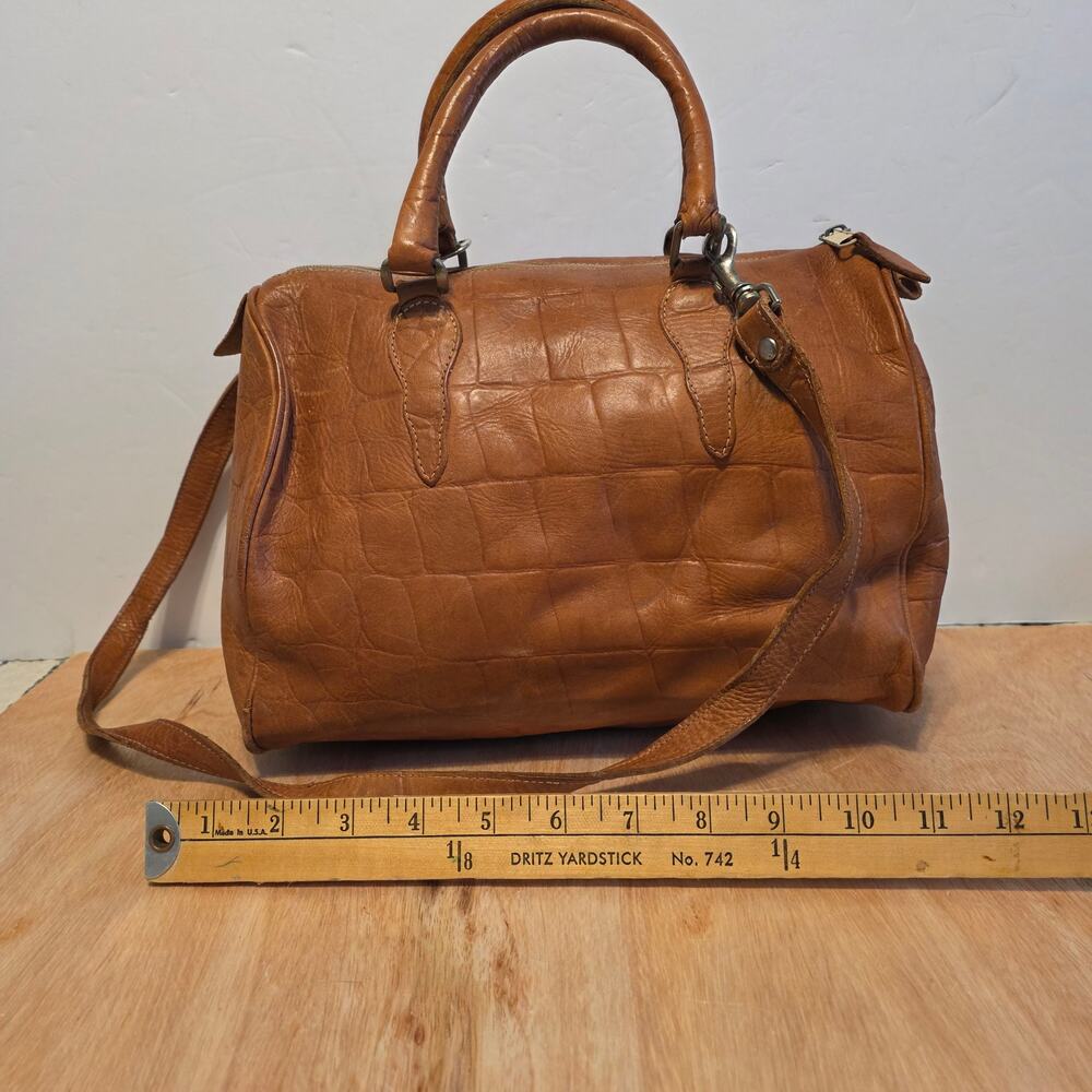 Vintage "Kusa" made in Uruguay brown crocodile-embossed leather duffle bag purse